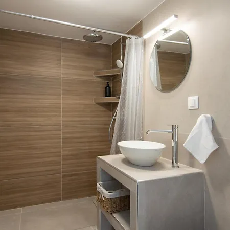 Θεμωνιά house *