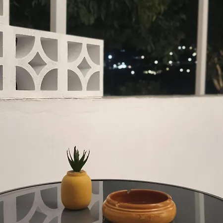 θεμωνιά House Apartmán *