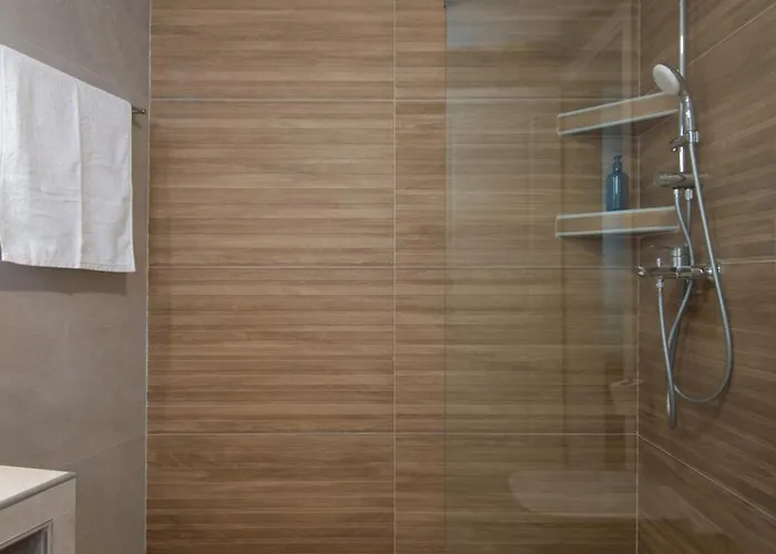 Θεμωνιά House アパート