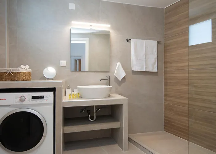 アパート Θεμωνιά House