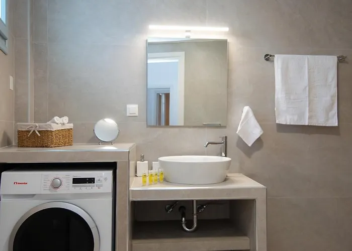 Θεμωνιά House アパート *