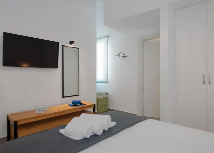 アパート Θεμωνιά House